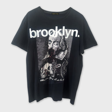 Distressed Eat Brains T-shirt
